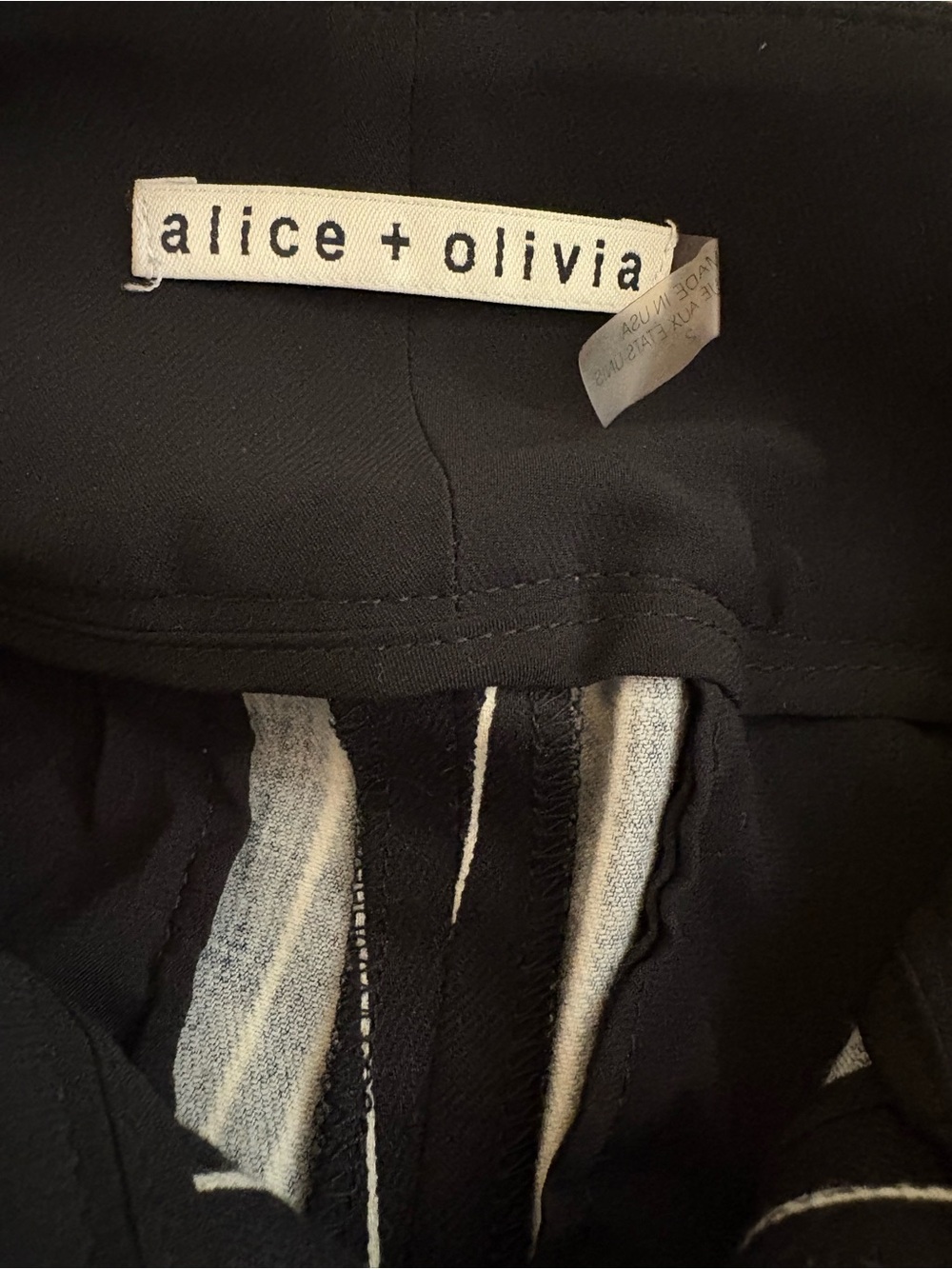 Alice + Olivia Black Pinstripe Skinny Trousers - Picture 4 of 5